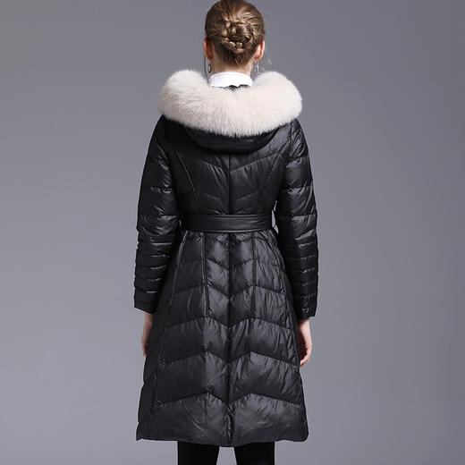 OZM-8941329羽绒服女气质狐狸毛领90白鸭绒加厚外套 商品图2