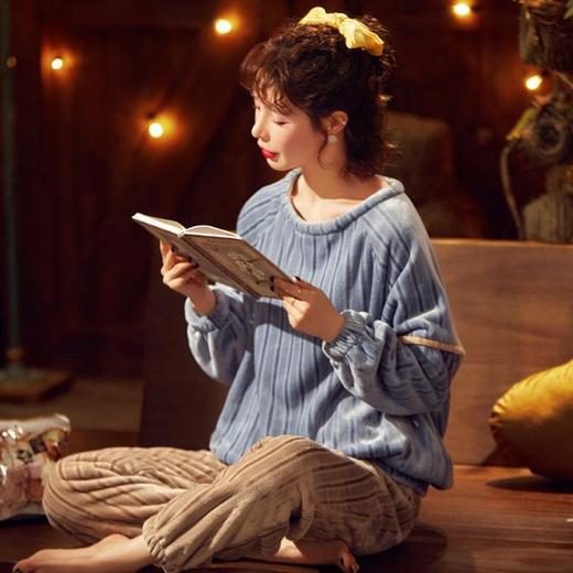 【睡衣女】*秋冬季长袖法兰绒家居服套装 商品图0