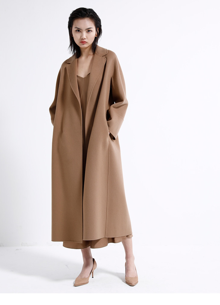 卡莉朵拉大衣c22d7765