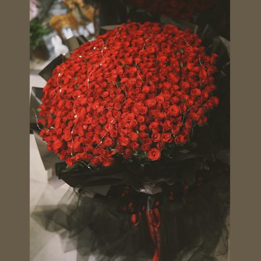 《灿烂》-520朵红玫瑰花束 商品图1
