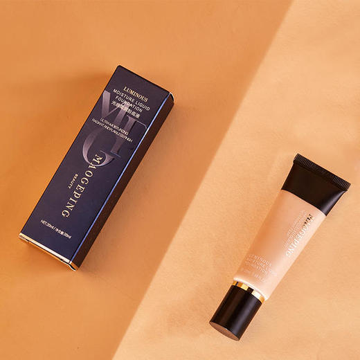 毛戈平光感柔润粉底液，妆感自然清透，一抹快速出门 商品图4