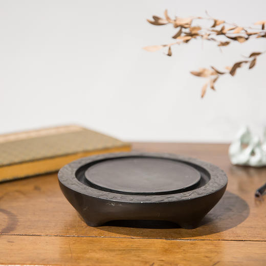 清代  螭虎纹四足辟雍砚 商品图4