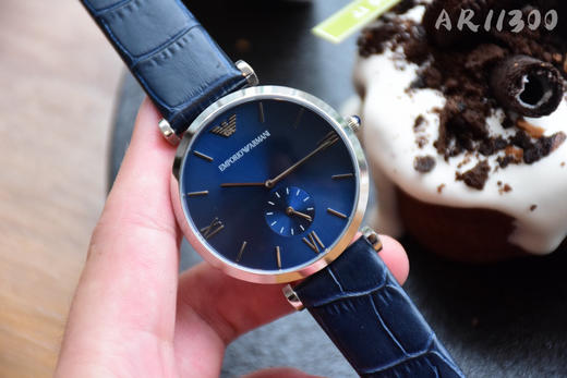 原单阿玛尼ARMANI石英男表 AR11300
表壳：精钢
表镜：矿物质强化玻璃
表带：真皮 商品图3