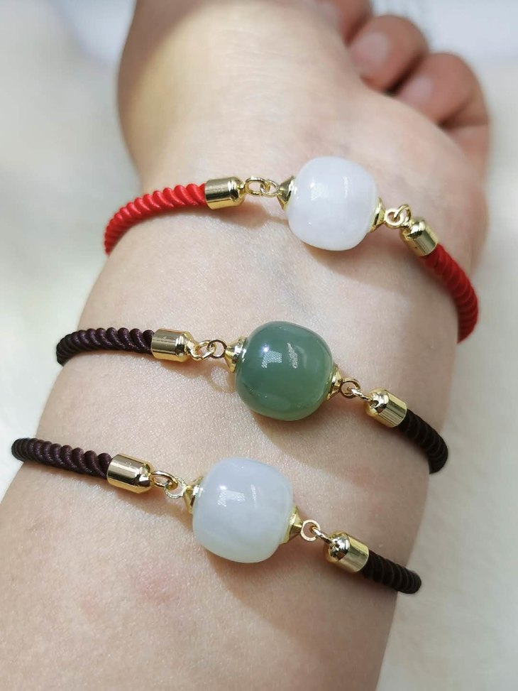 现货秒发和田玉转运珠情侣款手链