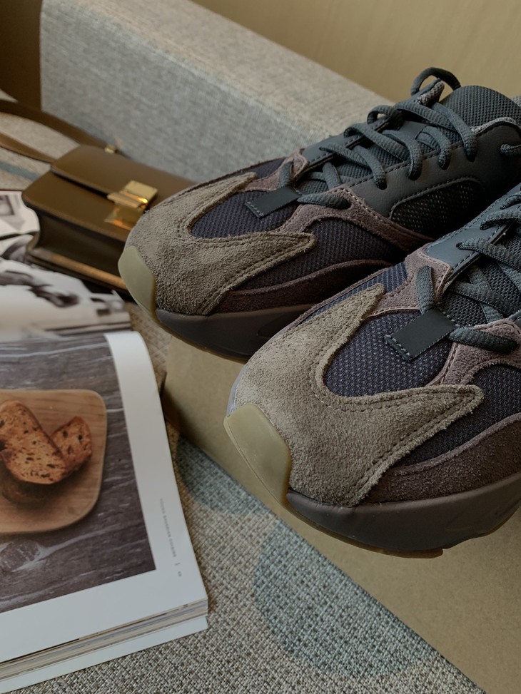 yeezy7003646碼727272偏小一碼往大一碼購買6060下單10天