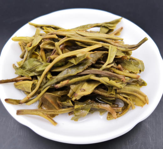 葳盛2018老班章400g生普+2016年班章龙珠12颗×8g 商品图3