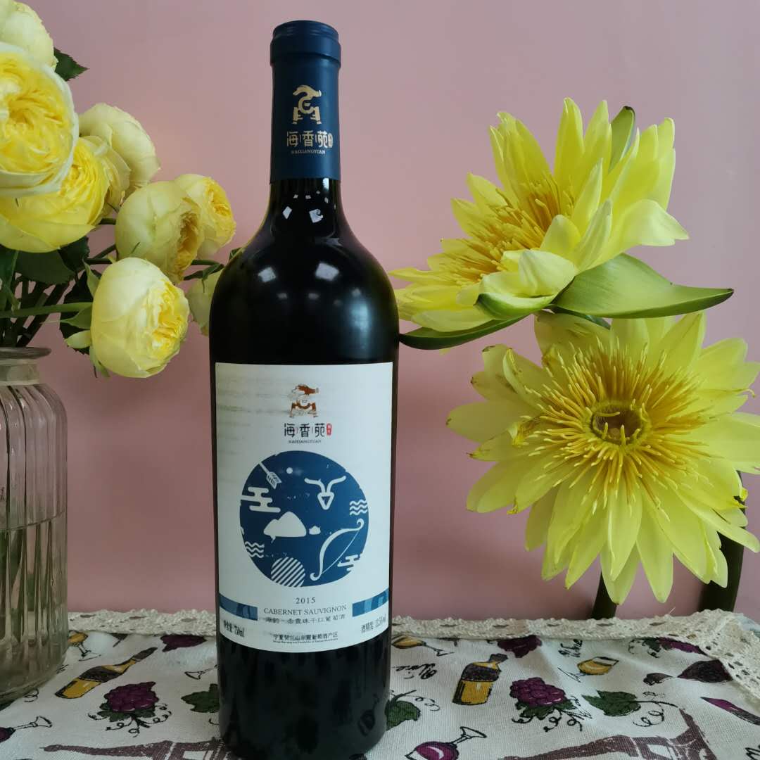 福利上新！Decanter大赛铜奖！宁夏迷你三级庄——海香苑三款（图片依次为:海韵2015年份、海魂2014年份、龚庄2015年份）