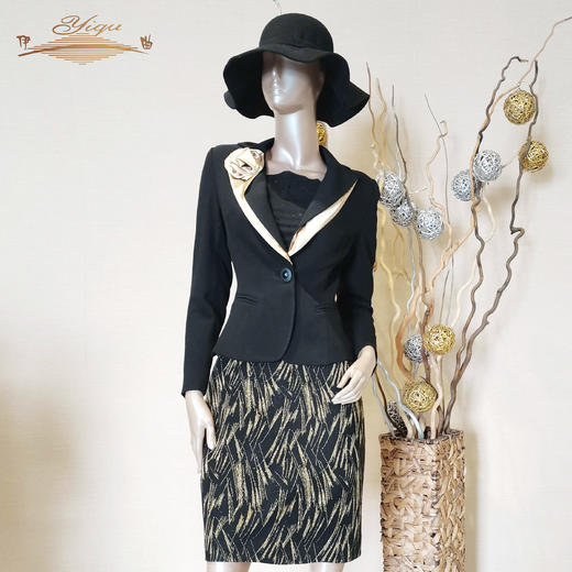 【特惠】YIQU |“牡丹之歌”西装上衣（黑与金） 商品图0