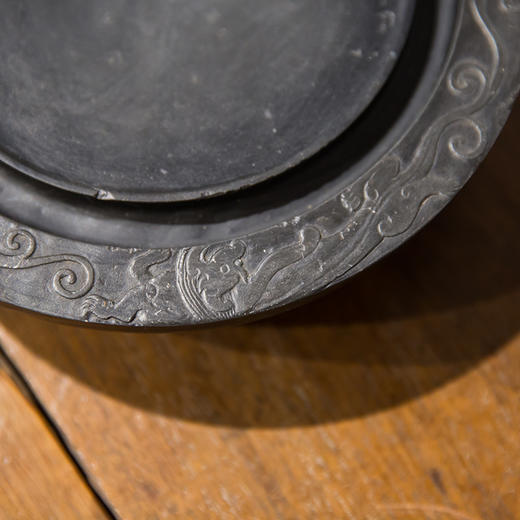 清代  螭虎纹四足辟雍砚 商品图3