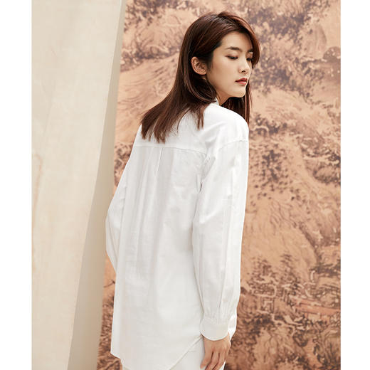 Famecoco范可儿秋冬衬衫女设计感小众百搭白色衬衣上衣F208BA006 商品图4
