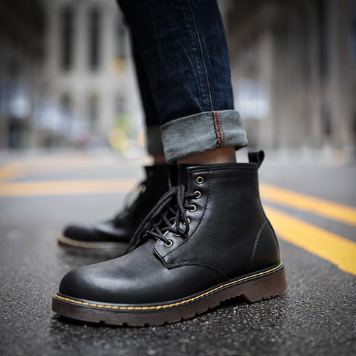黑色马丁靴男鞋冬季百搭高帮皮靴子加绒雪地靴中帮英伦风工装鞋