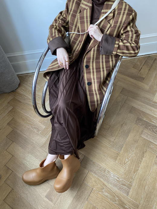 HIDEMI 巧克力色褶皱针织连衣裙 商品图3