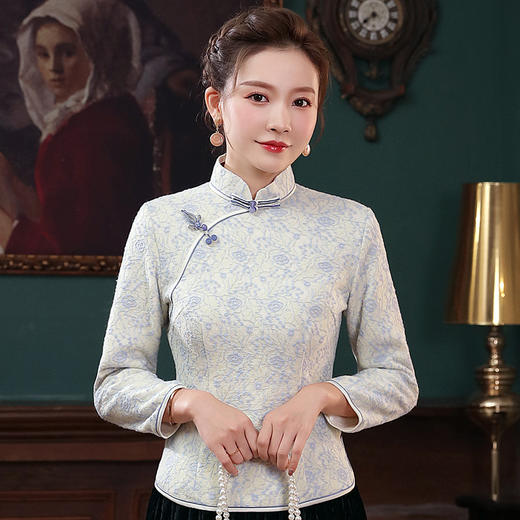 XGT-T2443冬季新款改良复合毛呢古典绣花修身唐装旗袍上衣 商品图2