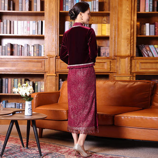 DLQ-A2764新款高端优雅气质短款钉珠外套立领礼服裙两件套 商品图3