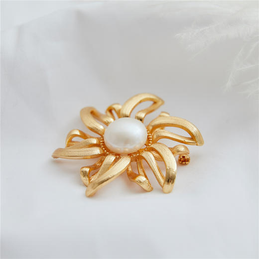 Pearl moments Blossom 复古风天然淡水珍珠胸针 商品图8