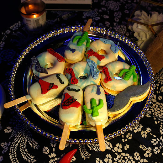 【甜久荟-主题派对案例-神马都是玩】参考案例 越夜越魅力 主题色系皆可定制 广宣亮点 现场人气摆拍转发 仪式感蛋糕分享留客 天然食材 低糖健康 商品图7