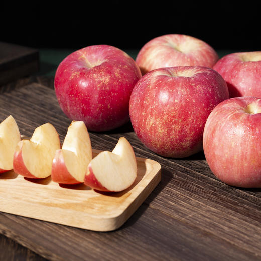 预售【功夫苹果】等了六年才能吃到的苹果！果香四溢，爆甜爽脆！对标日本青森苹果种植！品味高端美味水果，生活就要与众不同！丁苹果 商品图10