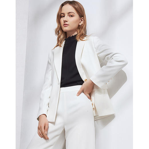 EITIE爱特爱冬季新款气质通勤职业显瘦一字扣西装短外套女6303001 商品图6