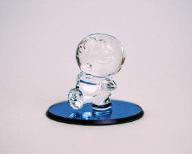 哆啦A梦水晶摆件底座-散步版