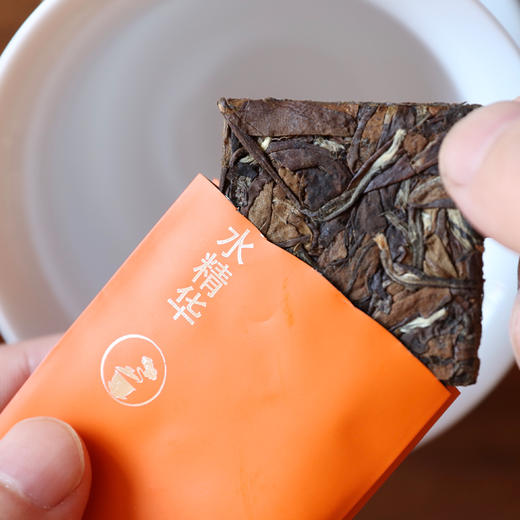 白茶 | 中雄御品 2015年山水精华 贡眉方砖 春茶 40g 商品图3