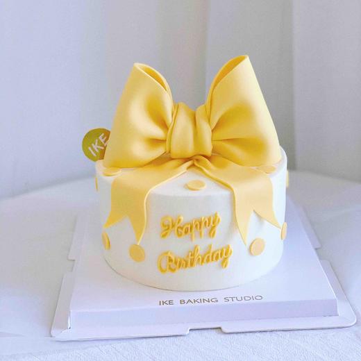 鹅黄太温柔 | 半翻糖奶油蛋糕 商品图1