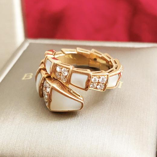 bvlgari宝格丽蛇骨serpenti18k玫瑰金白钻贝母戒指