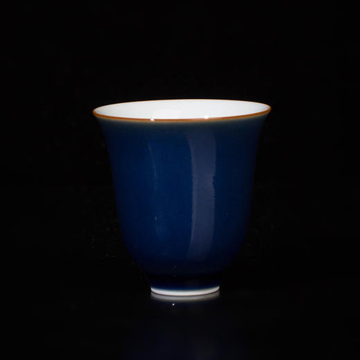 霁蓝釉仰钟杯