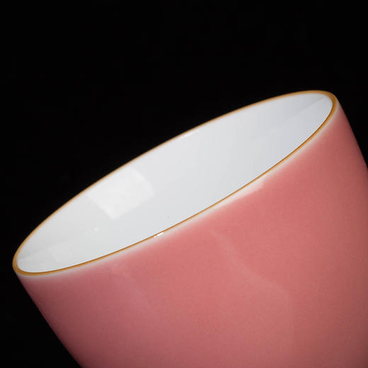 粉红釉鸡心杯