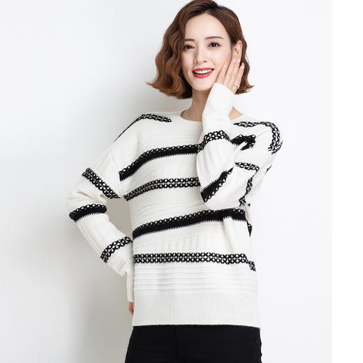 上海旗袍厂YP-615-55831秋冬新款套头长袖羊绒衫条纹宽松毛衣圆领时尚女短款打底毛衣 商品图5