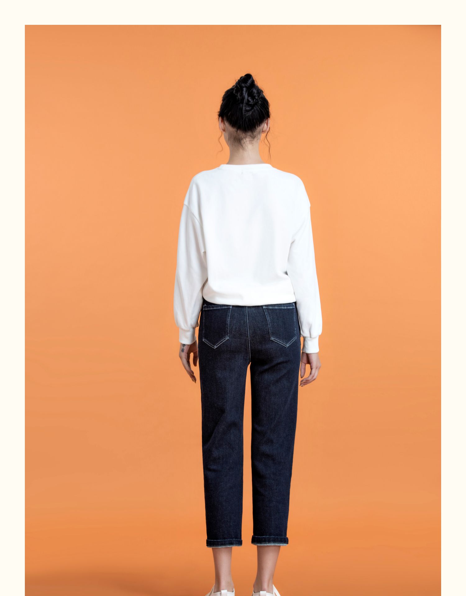 半身缘女裤 冬季活力青春柔软毛球链条挂饰牛仔裤204102p10108761