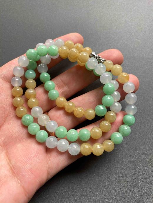 冰种甜绿鸡油黄三彩翡翠珠串 商品图5