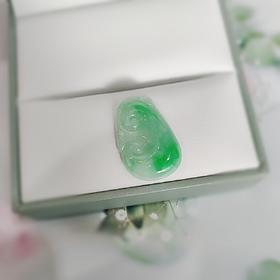 翡翠吊坠（如意）