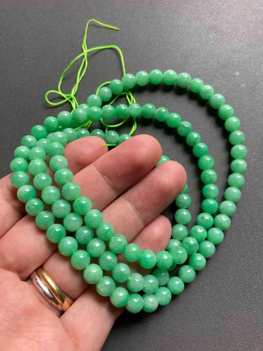 细糯种阳绿翡翠108珠串