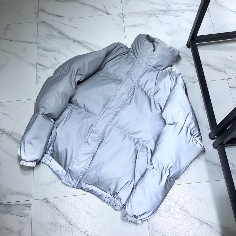 点此购买 fog男女款镭射炫彩立领羽绒棉服 谱165010