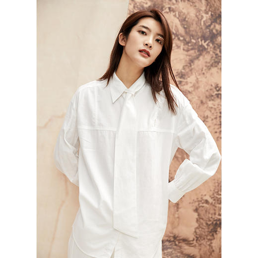 Famecoco范可儿秋冬衬衫女设计感小众百搭白色衬衣上衣F208BA006 商品图0