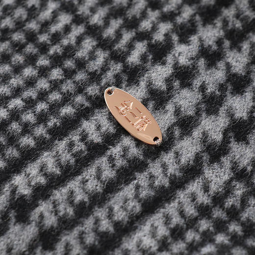 【金三塔】真丝绒双面提花长巾 商品图3