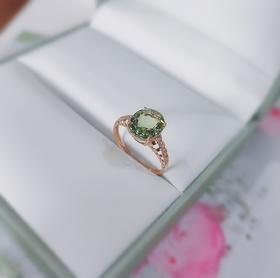 18K镶嵌碧玺戒指