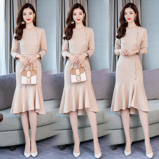 WZNH-BBL8112-1新款纯色长袖修身百搭圆领连衣裙 商品图2