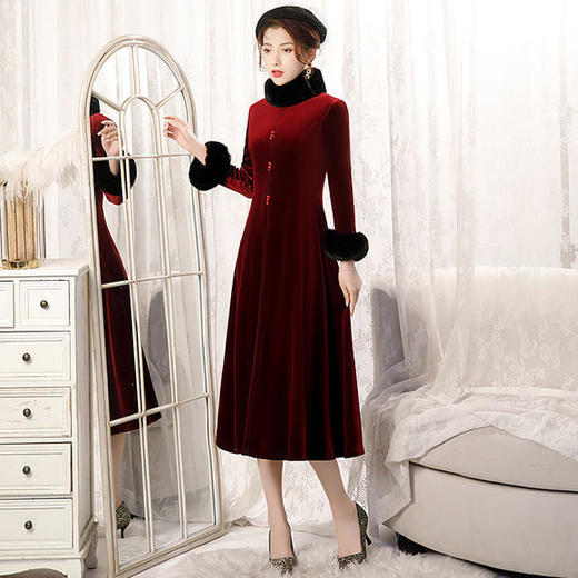 BJ-20108复古日常改良毛领加厚丝绒长款宴会旗袍 商品图0