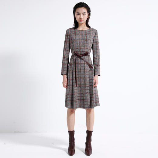 卡莉朵拉连衣裙c22d7567