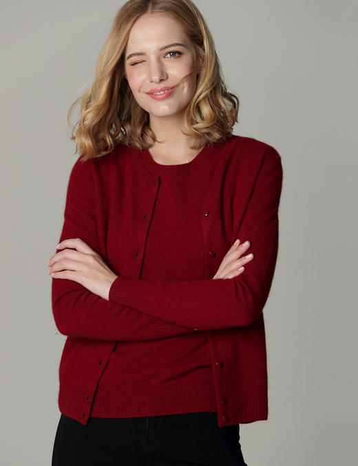 新色出货| JC经典纯羊绒背心开衫套装 仅有XL（适合日常L码） 商品图5