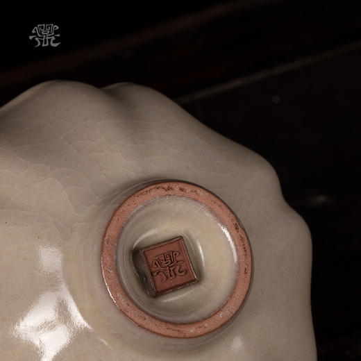 问鼎哥窑传世款葵盏杯 商品图4