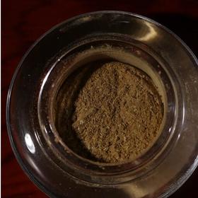 BC.9.17-4   越南斗篷香粉 1g装