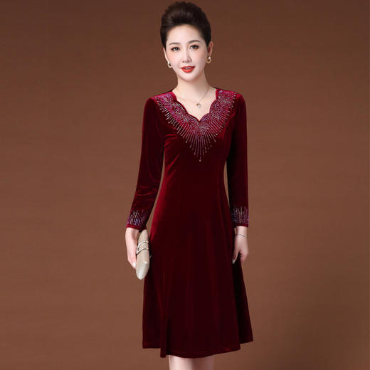 JY-JY201冬装新款V领红色丝绒气质高贵大码妈妈装旗袍加绒连衣裙 商品图2
