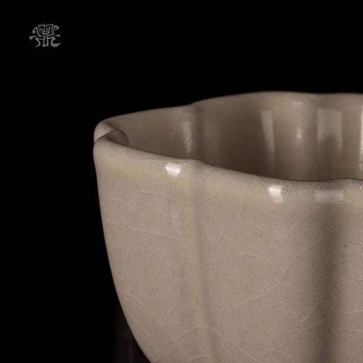 问鼎哥窑传世款葵扇杯 商品图2