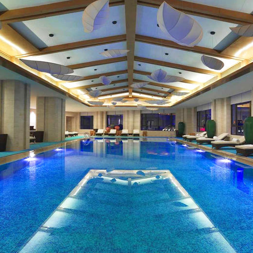 长白山万达威斯汀酒店含早滑雪票雪具缆车温泉票接送 商品图4