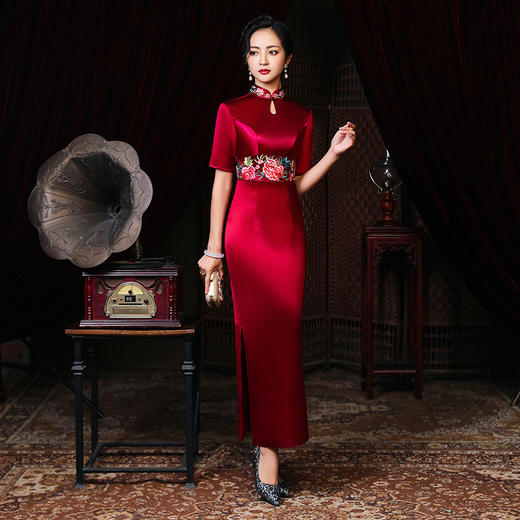 上海旗袍厂LHS-2010新款 酒红色长款大码绣花旗袍 婚礼妈妈装连衣裙高贵复古改良 商品图0