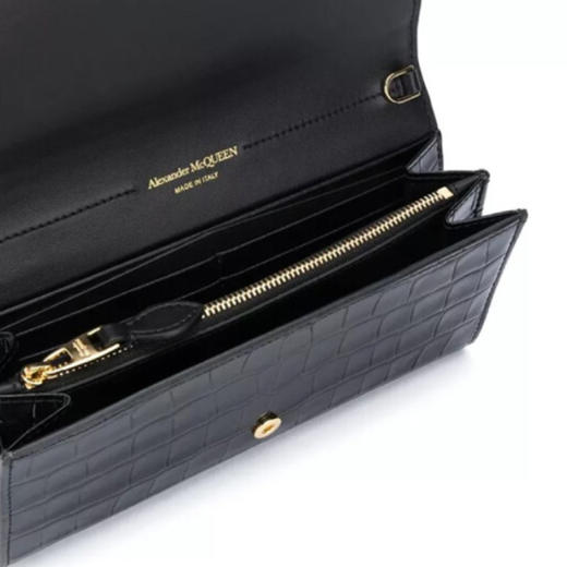 ALEXANDER MCQUEEN 亚历山大.麦昆 女士鳄鱼压纹皮革迷你斜挎单肩骷髅包 黑色 632031 1JM0G 1000 商品图4
