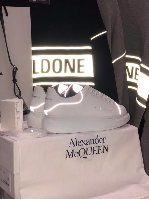 男女同款麦昆经典小白鞋 纯皮四季百搭款 商品图2