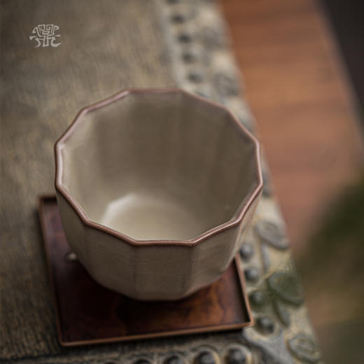 问鼎哥窑致巧款菩提杯 商品图1